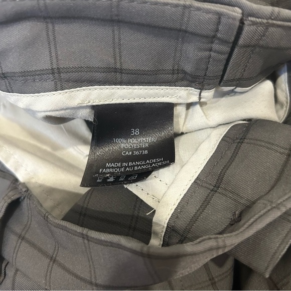 (*) Haggar Mens Dark Grey Plaid Shorts Golf Dress Size Flat Front size 38 - Picture 5 of 5